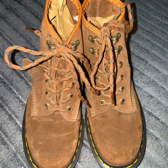 Women's Dr. Martens Brown Suede Ankle Boots UK 6 - Picture 3 of 6